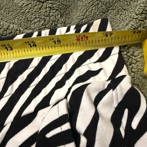 CAbi Black and White Animal Print Pants L - Picture 8 of 8